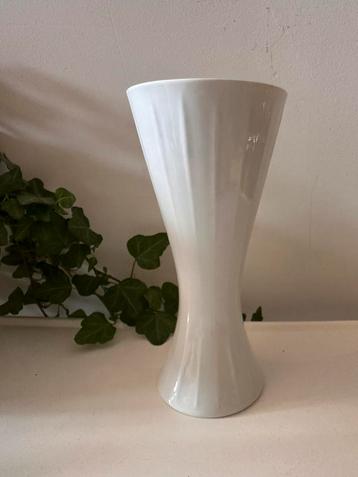 Schumann Arzberg vaas porseleinen vaas beschikbaar voor biedingen