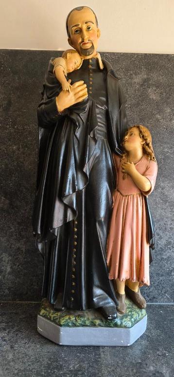 Groot Gips Beels van de Heilige Vincentius a Paulo beschikbaar voor biedingen