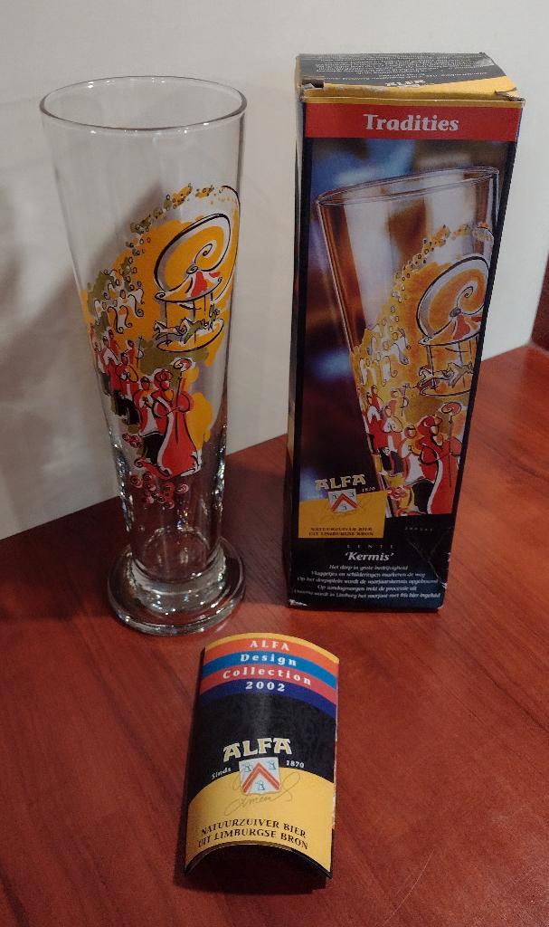 Alfa Bierglas Art Design Petra Dieteren 40cl., Verzamelen, Biermerken, Zo goed als nieuw, Glas of Glazen, Overige merken, Ophalen of Verzenden