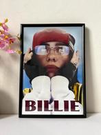 Billie Eilish’ Portrait Poster Ingelijst, Ophalen of Verzenden, Nieuw, Rechthoekig Staand, Met lijst