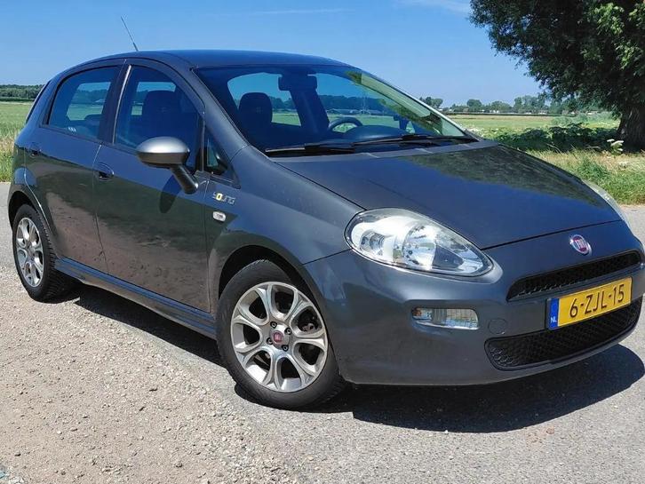 Fiat Punto Evo Young 0.9 Twinair 74KW 5DR 2014 NAP, Auto's, Fiat, Particulier, Punto, ABS, Airbags, Airconditioning, Alarm, Bluetooth