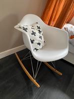 Schommelstoel Eames lookalike, Huis en Inrichting, Ophalen, Wit, Scandinavisch, Zo goed als nieuw