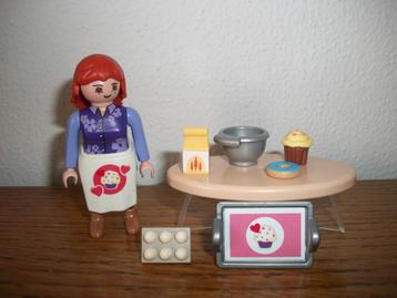 Bakster / bakker / kokkerellen / donut / beslag beschikbaar voor biedingen