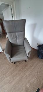 Prominent relaxstoel / sta op stoel, Ophalen, Gebruikt, Leer, 50 tot 75 cm
