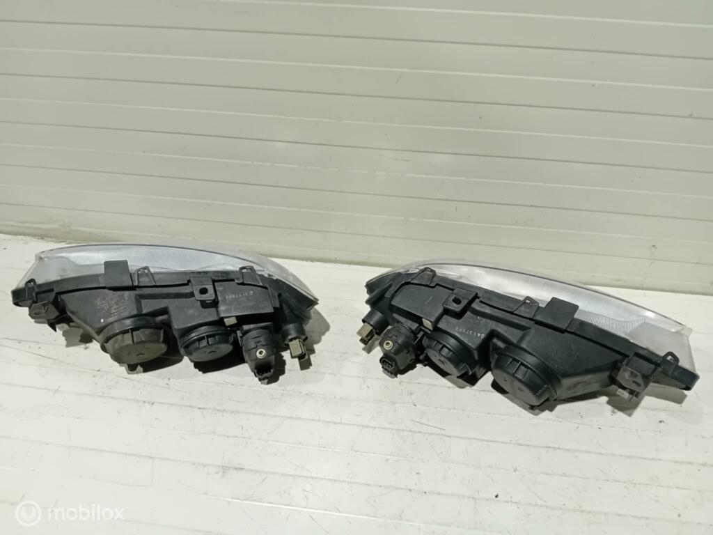 Koplamp Renault Megane 5511131R 5511131L, Auto-onderdelen, Verlichting, Gebruikt, Ophalen of Verzenden