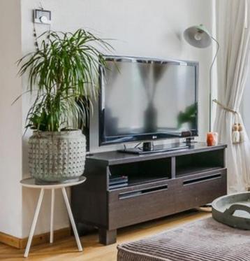 Tv-meubel  beschikbaar voor biedingen