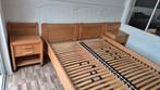 bed met lattenbodem en nachtkastjes, Huis en Inrichting, Ophalen, Gebruikt, Bruin, Klassiek