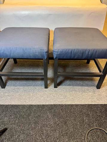 Set van 2 industriële hockers – gestoffeerd en metalen frame beschikbaar voor biedingen