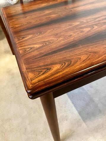Vintage Palissander Uitschuifbare Eettafel beschikbaar voor biedingen