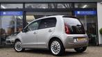 Volkswagen Up! 1.0 high up! 75PK|Pano|Airco|Stoelverwarming, Auto's, Voorwielaandrijving, Stof, Gebruikt, 4 stoelen