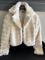 Heerlijk warm fake-fur kort jasje Blend maat s/m, Blend, Wit, Ophalen of Verzenden, Zo goed als nieuw