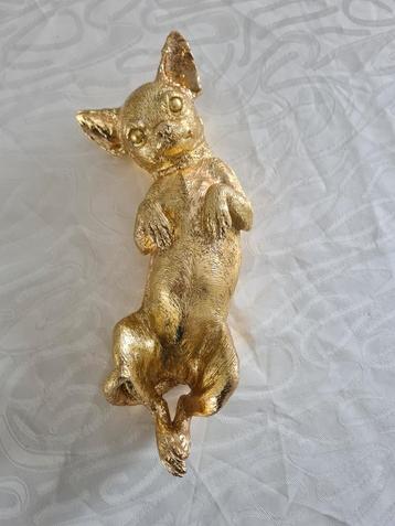 Goudkleurig Chihuahua Beeldje beschikbaar voor biedingen