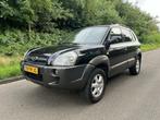 Hyundai Tucson 2.0i Dynamic, Auto's, 4 cilinders, Zwart, Origineel Nederlands, Bedrijf
