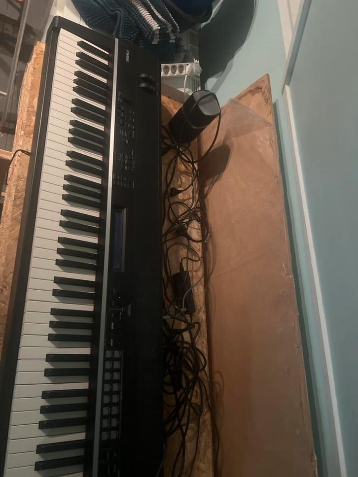 Yamaha CP4 - Nieuwe actie, sleeper!, Muziek en Instrumenten, Keyboards, Gebruikt, 88 toetsen, Yamaha, Aanslaggevoelig, Ophalen of Verzenden