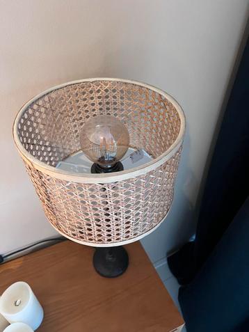 Rotan Tafellamp - Zo Goed Als Nieuw! beschikbaar voor biedingen