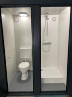 Luxe sanitair units, douche toilet combinatie