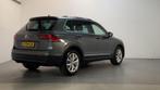 Volkswagen Tiguan 1.5 TSI 150pk DSG ACT Highline Panoramadak, 4 cilinders, Bedrijf, Grijs, Adaptive Cruise Control
