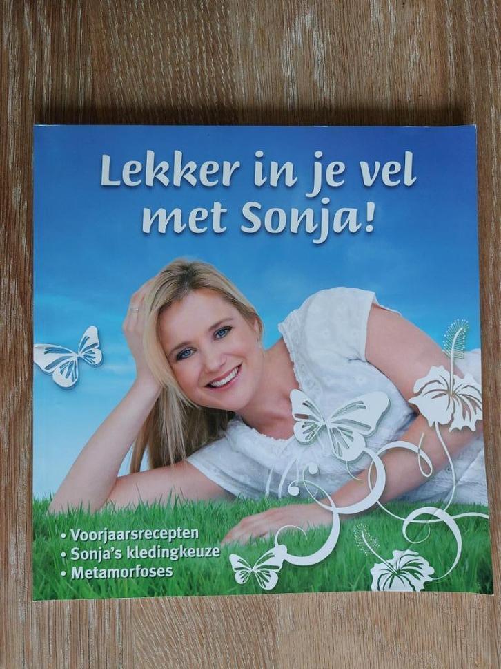 Lekker in je vel met Sonja boekje met gemakkelijke recepten, Boeken, Gezondheid, Dieet en Voeding, Zo goed als nieuw, Dieet en Voeding