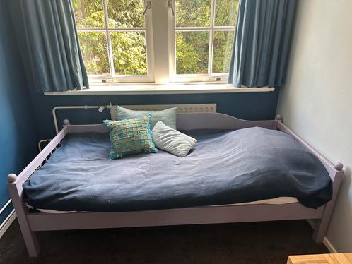 Meisjes bed (200x90) incl. lattenbodem, Huis en Inrichting, Slaapkamer | Bedden, Gebruikt, Eenpersoons, 90 cm, 200 cm, Hout, Overige kleuren
