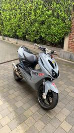 Yamaha aerox 70cc b klasse, Fietsen en Brommers, Ophalen, Zo goed als nieuw, Aerox
