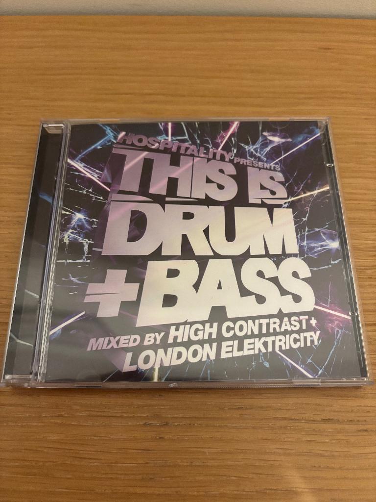 Cd - this is drum + bass, Ophalen of Verzenden, Zo goed als nieuw, Drum and bass