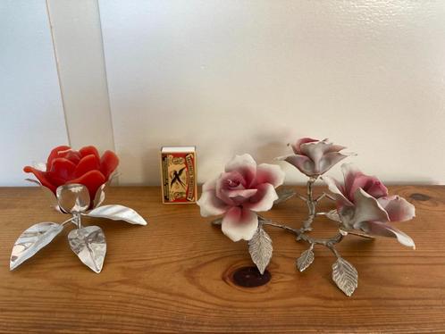 3 stenen roosjes op zilver voetje met blaadjes + kaarsje, Antiek en Kunst, Curiosa en Brocante, Ophalen of Verzenden