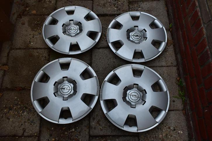 Set van 4 originele wieldoppen Opel Astra 16 inch, Auto diversen, Wieldoppen, Gebruikt, Ophalen of Verzenden