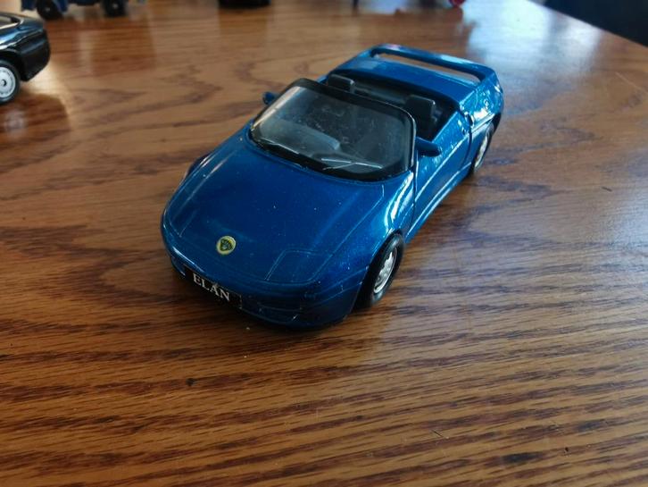maisto Lotus Elan, Hobby en Vrije tijd, Modelauto's | 1:43, Zo goed als nieuw, Auto, Overige merken, Ophalen of Verzenden