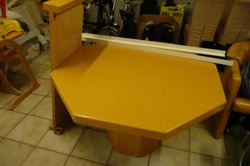 Verlengbare eetkamertafel 8 hoekig 120x120 cm max 120x218 cm beschikbaar voor biedingen
