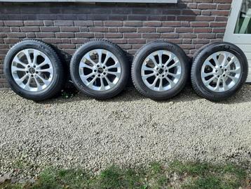 Mercedes lichtmetalen velgen met winterbanden beschikbaar voor biedingen