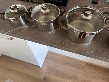 Diverse kookpannen (ook los): Tarrington House en Masterchef beschikbaar voor biedingen