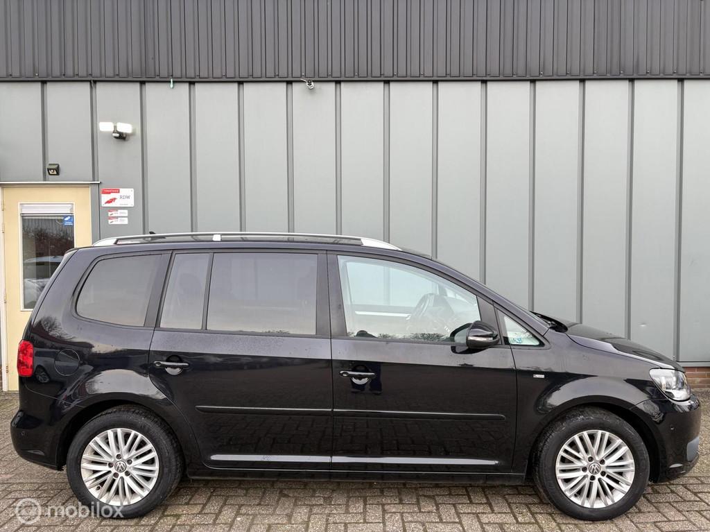 Volkswagen Touran 1.6 TDI Highline BlueMotion 7p., Auto's, Euro 5, Stof, Gebruikt, 4 cilinders