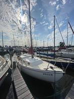 Sturgeon 22, Watersport en Boten, Kajuitzeilboten en Zeiljachten, Ophalen, Gebruikt, Tourjacht of Cruiser, 6 tot 9 meter