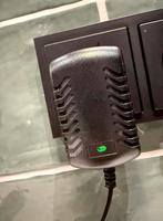 Vela trippelstoel acculader 24V - 500mAh. Nieuw!, Diversen, Verpleegmiddelen, Ophalen of Verzenden, Nieuw