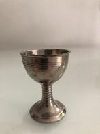 1 verzilverde eierdopje met ribbeltjes, Ophalen of Verzenden, Zilver