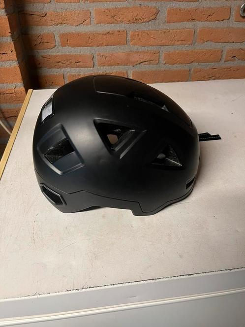 Fiets/snorscooter helm, Fietsen en Brommers, Fietsaccessoires | Fietshelmen, Zo goed als nieuw, Ophalen of Verzenden