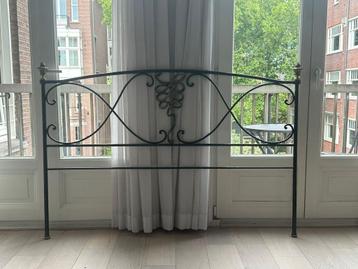 Wrought iron bed frame for 160cm mattress beschikbaar voor biedingen