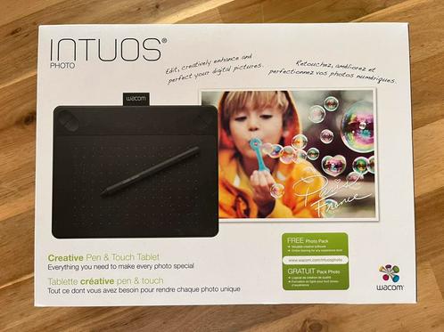 Wacom Tekentablet Photo Intuos, Computers en Software, Tekentablets, Gebruikt, Bedraad, Ophalen of Verzenden