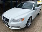 Volvo V70 2.5FT R-Design 230PK Automaat LEER / XENON / PDC /, Gebruikt, Zwart, Stoelverwarming, Onderhoudsboekje