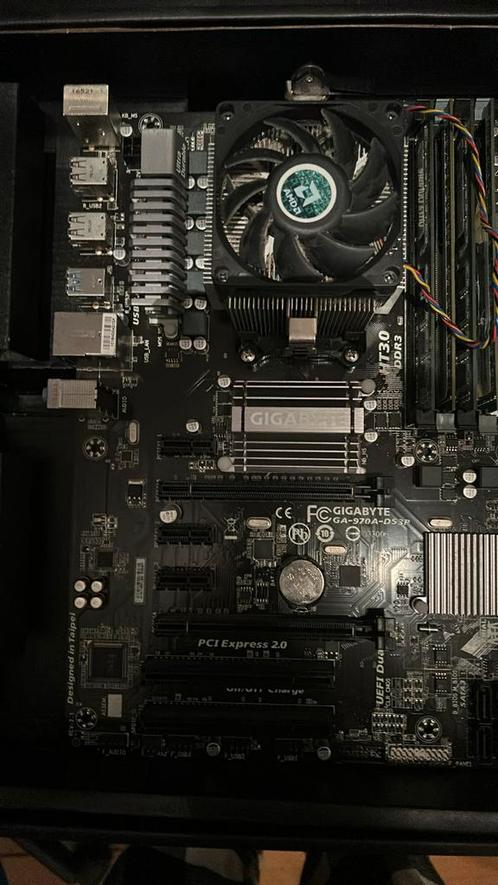 GIGABYTE GA-970A-DS3P + FX-4300 + 16 GB DDR3 RAM, Computers en Software, Moederborden, Gebruikt, AMD, DDR3, Ophalen