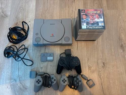Playstation 1, Spelcomputers en Games, Spelcomputers | Sony PlayStation 1, Gebruikt, Met 3 controllers of meer, Met games, Met geheugenkaart