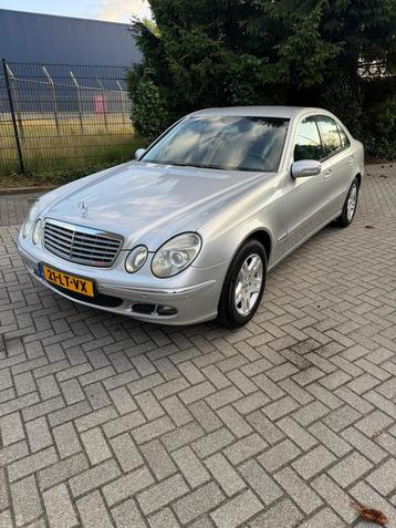 Mercedes-Benz E-Klasse 2.6 E240 Sedan AUT 2003 Grijs beschikbaar voor biedingen