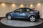 Ford Focus 1.6-16V Futura *Groot scherm* Airco|Cruise|NAP, 1596 cc, 4 cilinders, Metallic lak, 116 pk