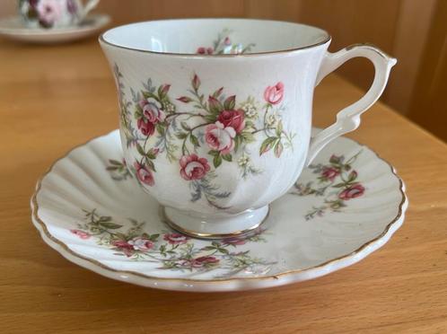 Old Foley Kop en Schotel Roos Motief, Antiek en Kunst, Antiek | Servies los, Ophalen of Verzenden
