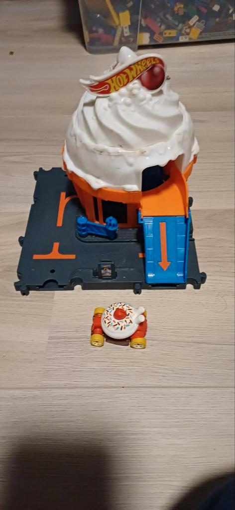 Hot Wheels Baan + Auto - Speciale Editie, Kinderen en Baby's, Speelgoed | Overig, Gebruikt, Jongen of Meisje, Ophalen
