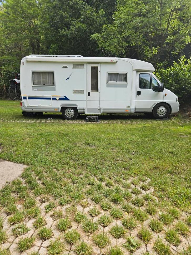 Mooie Burstner T625 harmony uit 2003, Caravans en Kamperen, Campers, Particulier, tot en met 4, Half-integraal, Ophalen