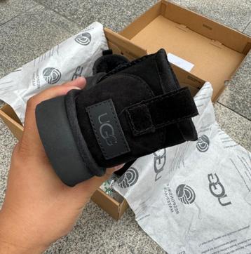 Nieuwe UGG Ultra Mini - Dé Trend van 2025!  beschikbaar voor biedingen