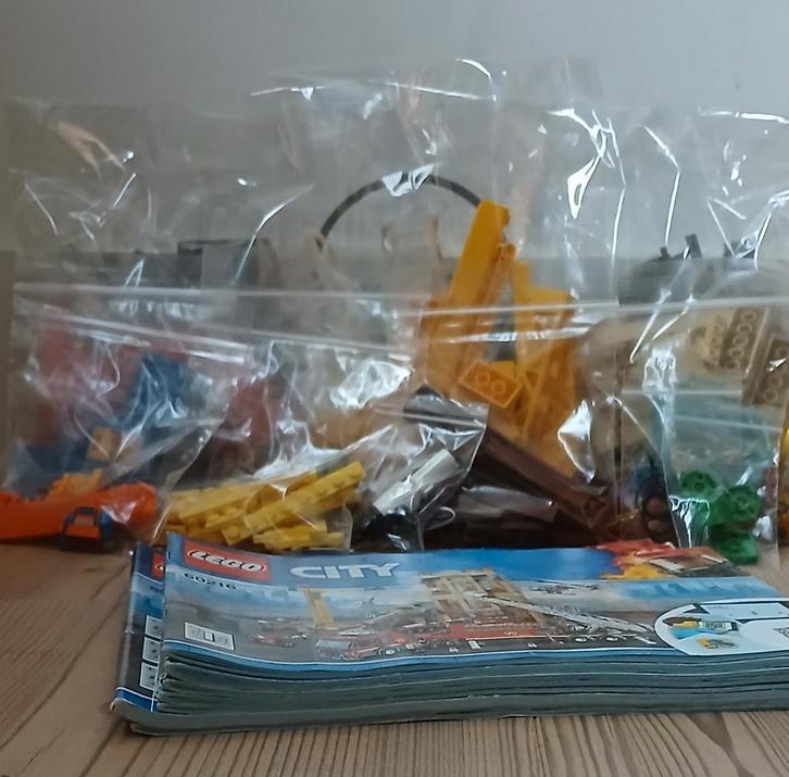 Lego city 60216 brandweerkazerne in de stad, Kinderen en Baby's, Speelgoed | Duplo en Lego, Zo goed als nieuw, Lego, Complete set