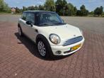 Mini 1.6 16V Cooper 2008 Wit, Auto's, Mini, Voorwielaandrijving, Stof, 4 cilinders, 4 stoelen