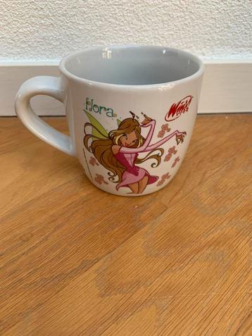 Winx Club Mok met Flora en Tecna beschikbaar voor biedingen